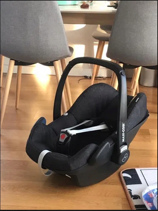 Fotelik Maxi Cosi PebblePlus + wkładka + folia