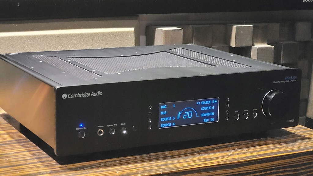 Wzmacniacz Cambridge Audio Azur 851A Czarny