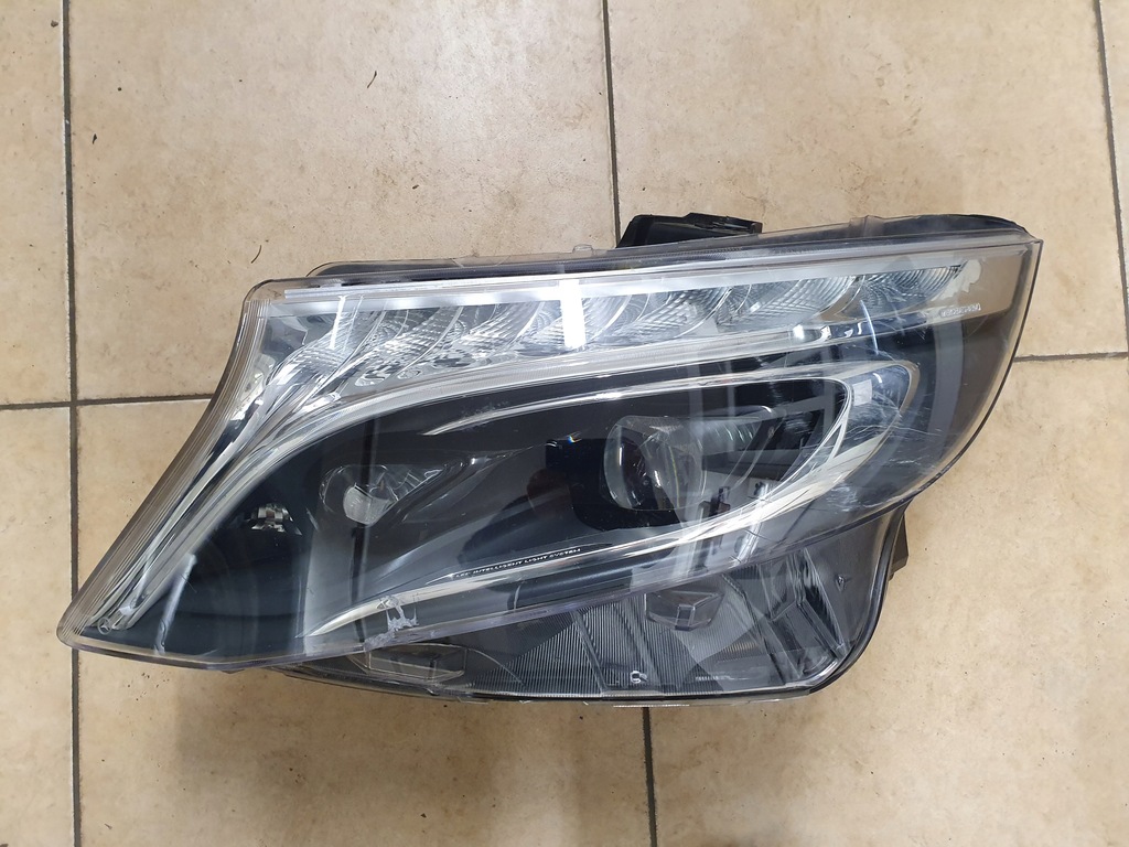 LAMPA FULL LED MERCEDES VITO REFLEKTOR HELLA LEWA