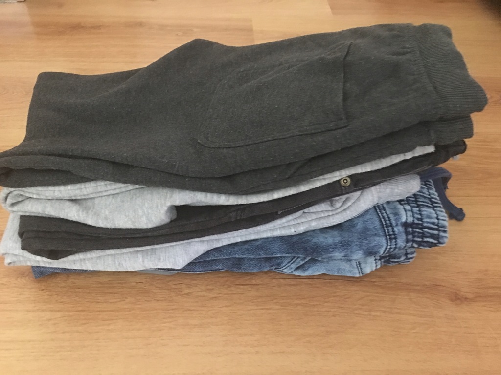 7 par spodni joggersy, dresy, jeansy Reserved 146
