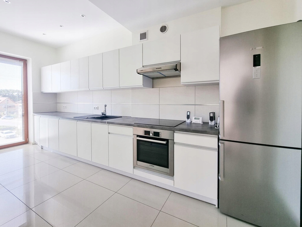 Biuro, Niepołomice, Niepołomice (gm.), 99 m²