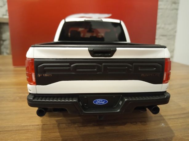 Купить GT Spirit GTSpirit Ford F150 F-150 Raptor 1:18: отзывы, фото, характеристики в интерне-магазине Aredi.ru