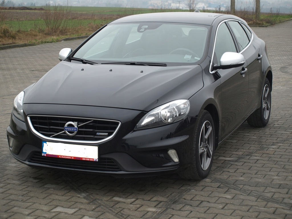 Купить VOLVO V40 D4 190 л.с. 2014 г. R-Design Swap!!: отзывы, фото, характеристики в интерне-магазине Aredi.ru