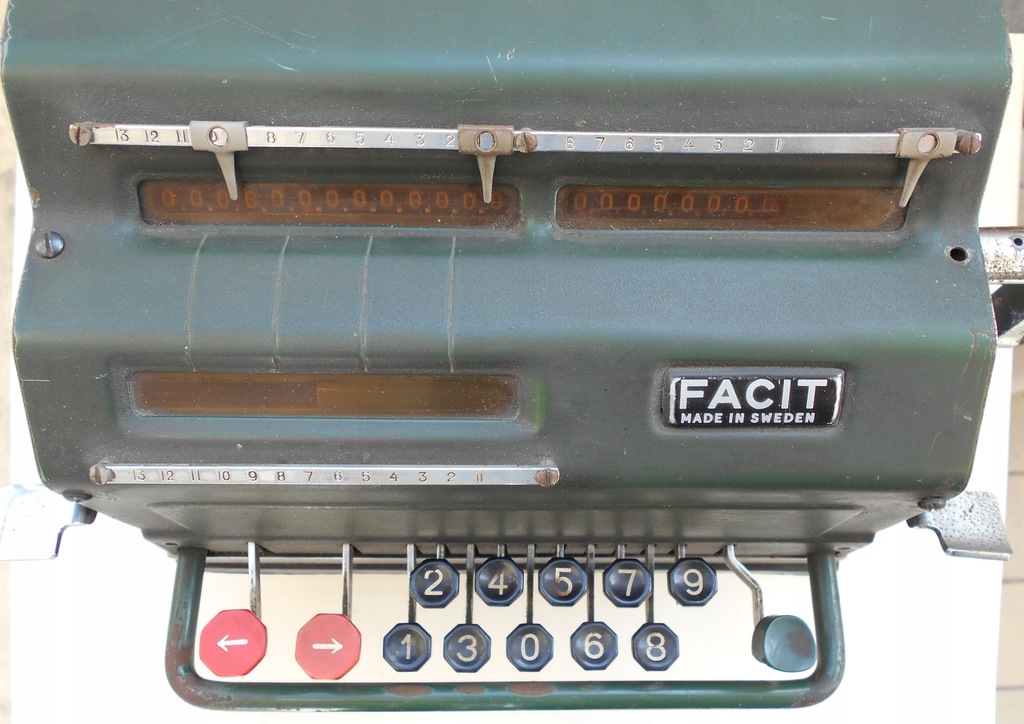 Zabytkowa kolekcjonerska maszyna do liczenia FACIT