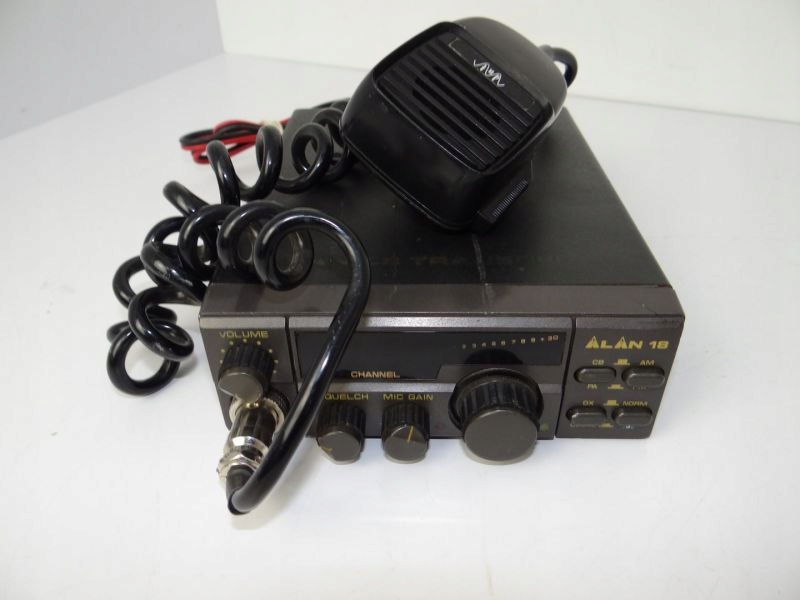 CB RADIO MIDLAND ALAN 18 +ANTENA