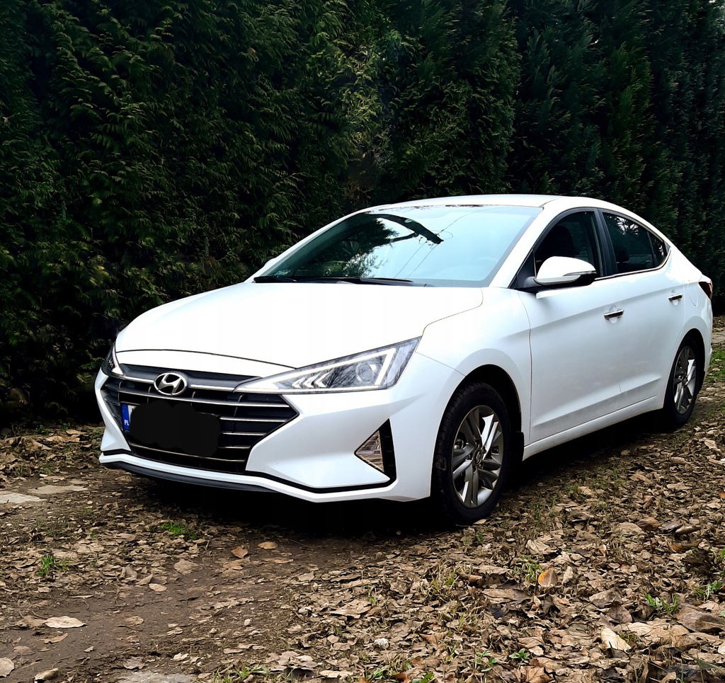 Hyundai Elantra Comfort Plus 1.6 128 KM benzyna