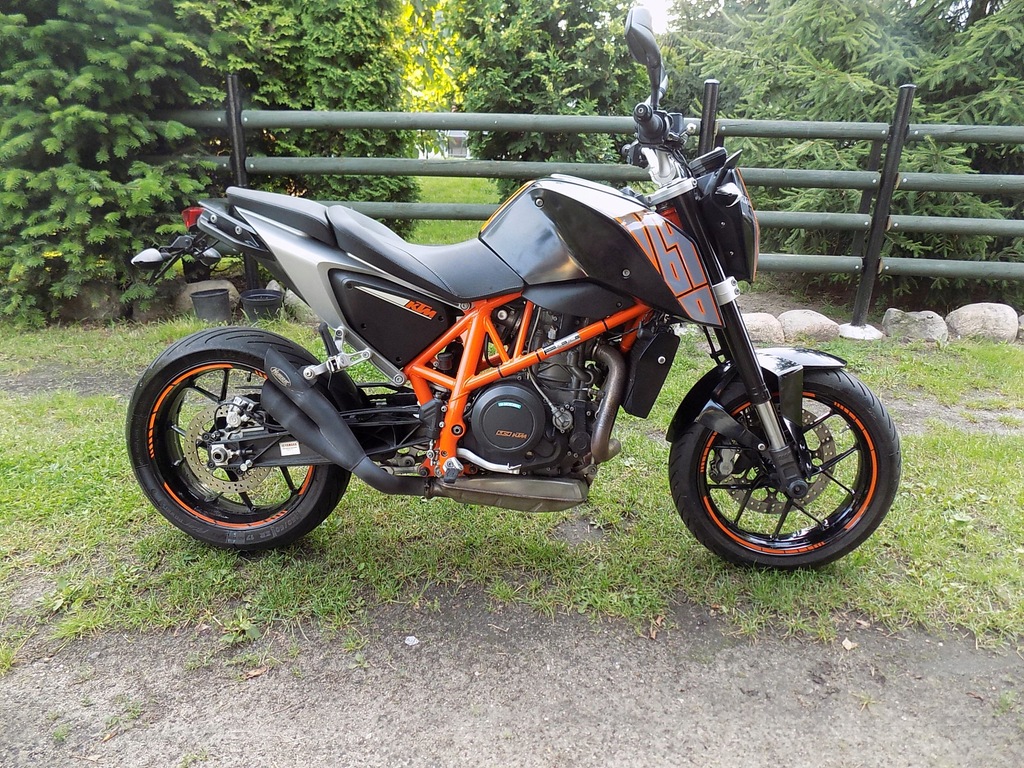 KTM 690 DUKE