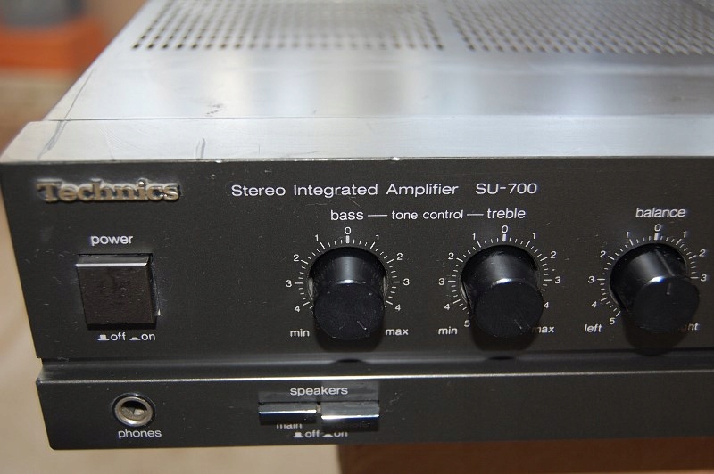 Wzmacniacz Technics SU 700