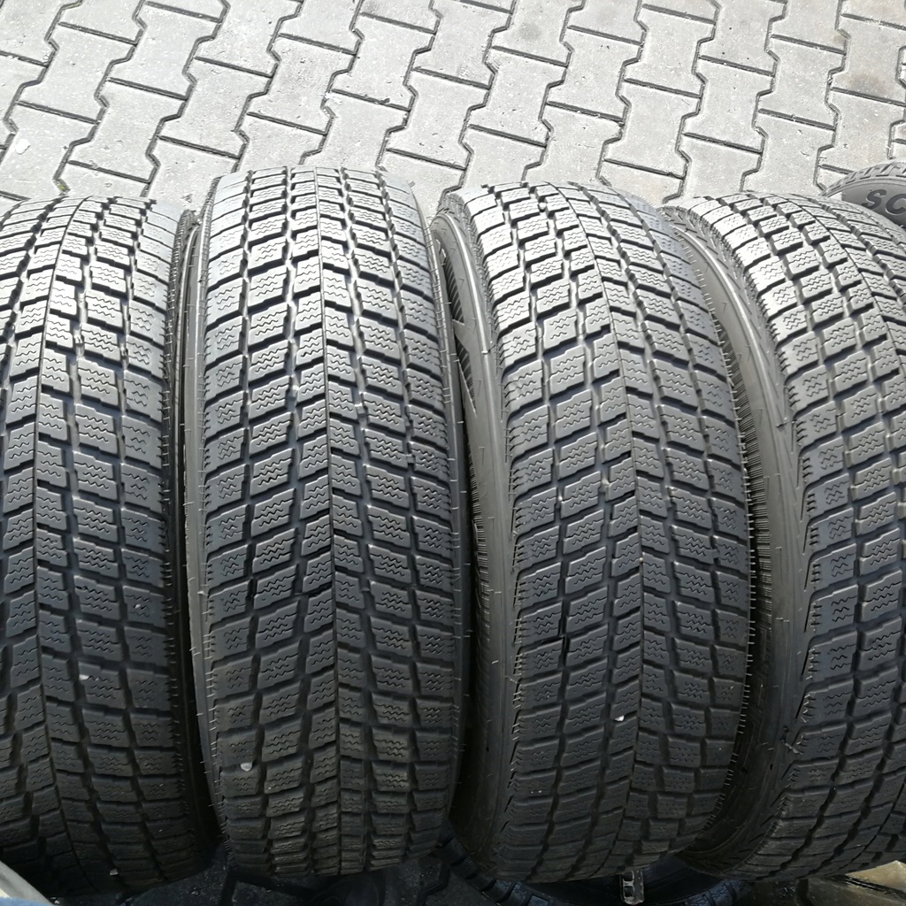 215/70R16 NEXEN WINGUARD SUV KOMPLET