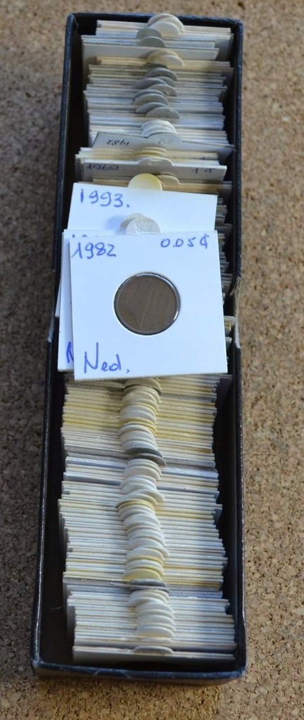 Pudełko (5) monet w holderach zestaw 126 monet