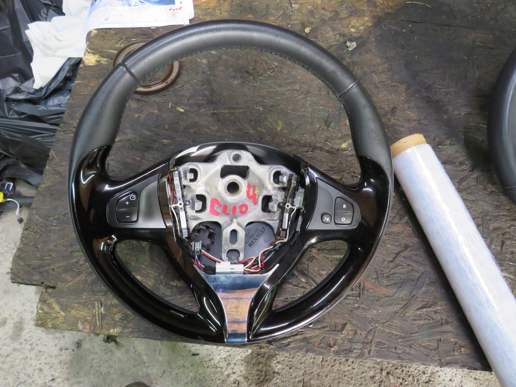 Jeu De 3 Balais Essuie Glace Avant/Arrière Pour Renault Clio 4 Berline Sw Break De 10 2012 A 06 2019 Bosch Aerotwin