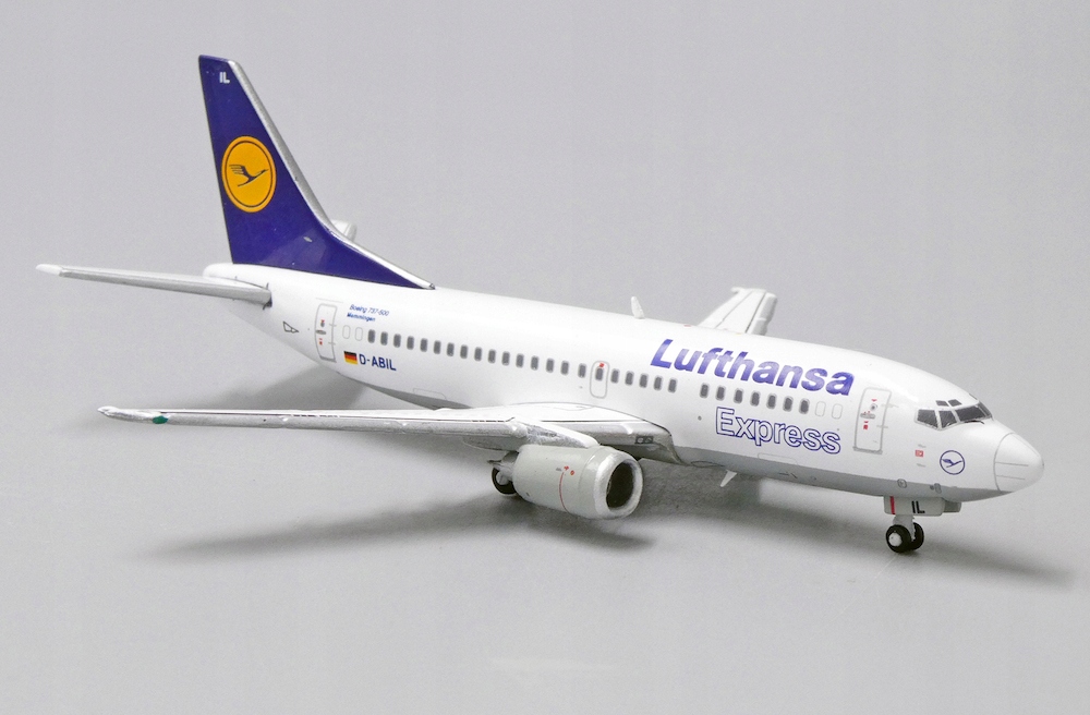 Model samolotu Boeing 737-500 Lufthansa 1:400