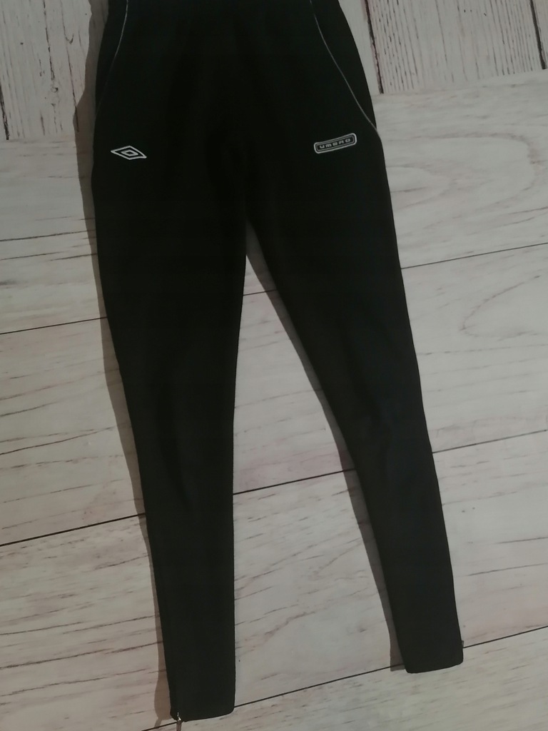 Dresy spodnie dresowe slimowane Umbro XS