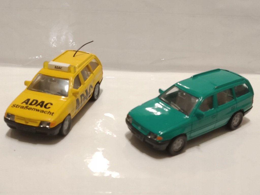 SIKU 2 x Opel ASTRA MADE IN GERMANY STAN NOWY