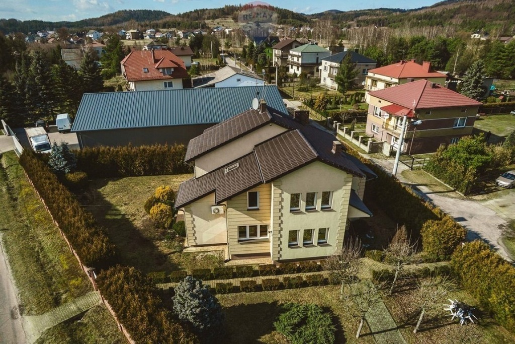 Dom, Krzywopłoty, Klucze (gm.), 313 m²