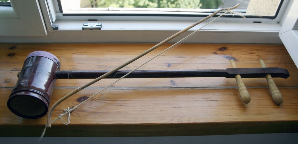 Erhu chiński instrument tradycyjny