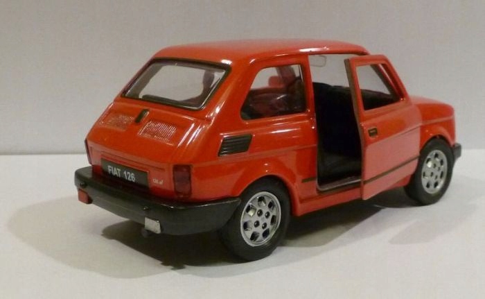 Polski Fiat 126p zabawka model Welly 134 samochód