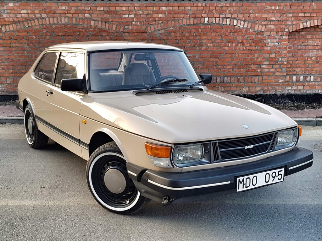 Saab 90 2.0 / 1986rok / 122tys. km przebiegu