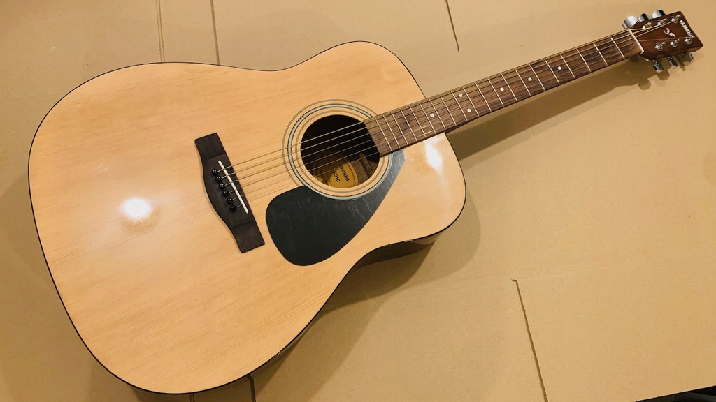 YAMAHA F310 4/4 - Gitara akustyczna Dreadnought Western