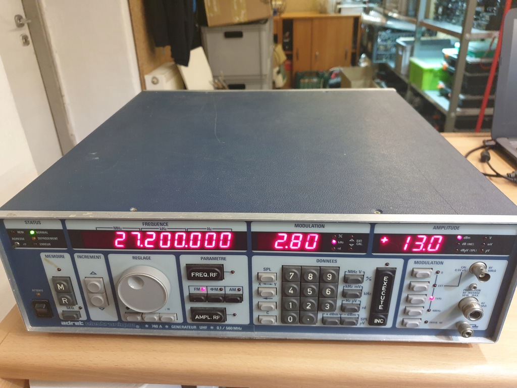 Adret 740A Schlumberger generator sygnałowy