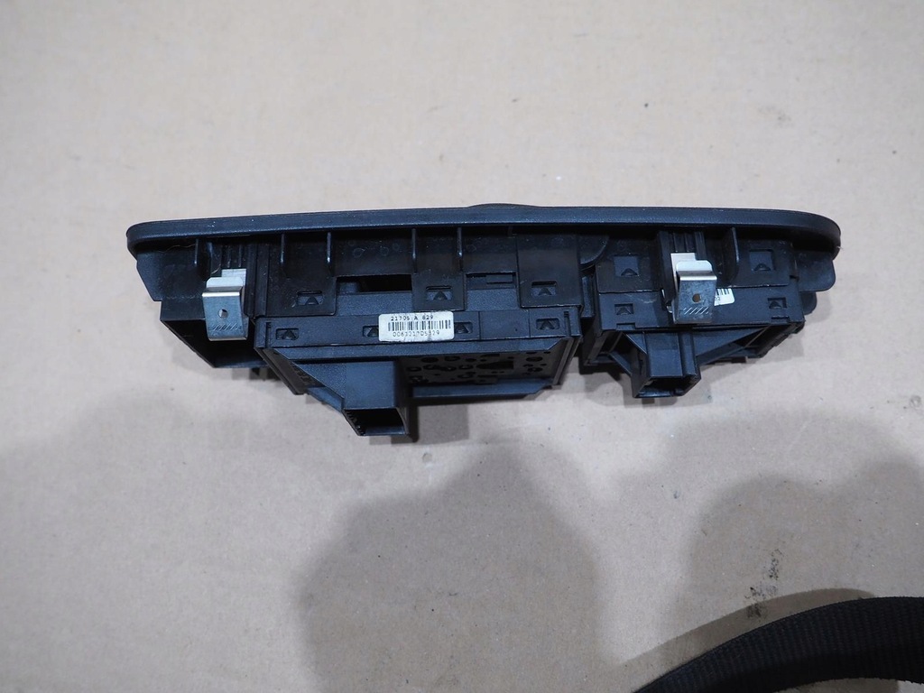 PANEL SZYB LEWY PRZÓD FIAT GRANDE PUNTO 8913264165