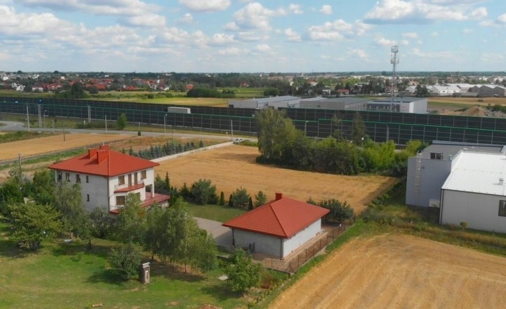 Fabryka, Ożarów Mazowiecki, 330 m²