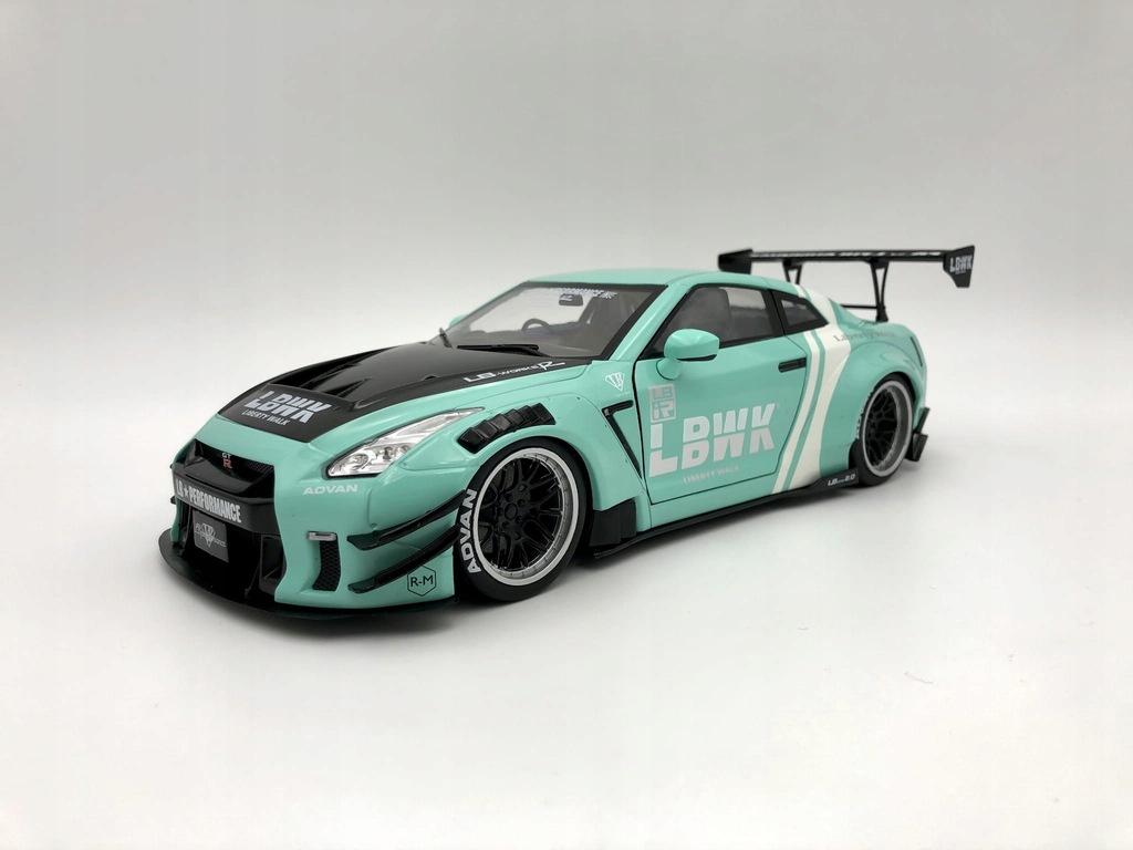Nissan GT-R (R35) LB Works Type 2 (Mint Green) - 11405215211