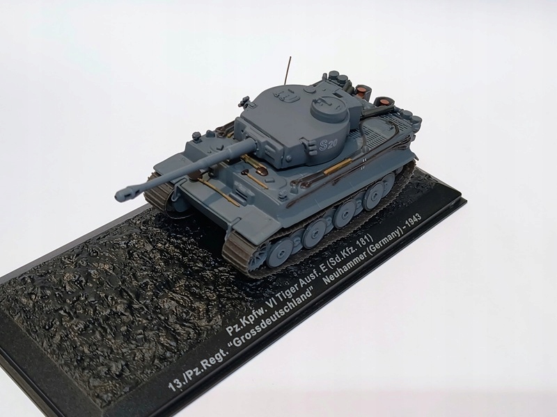 Pz.Kpfw. Tiger Ausf.E "Grossdeutschland" 1943 - 1:72 - Atlas