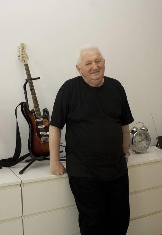 Andrzej Turski gitara Squier stratocaster