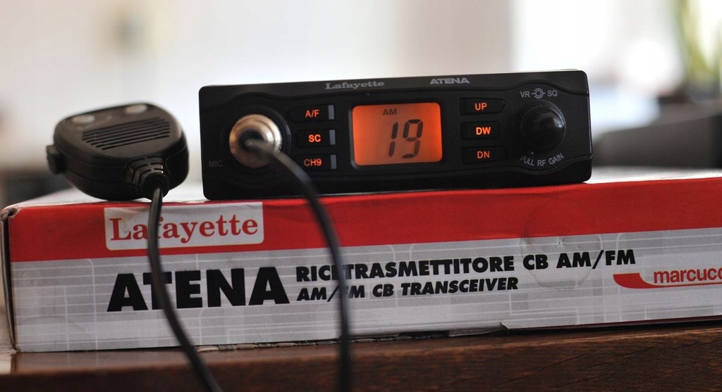 Radio CB Lafayette Atena