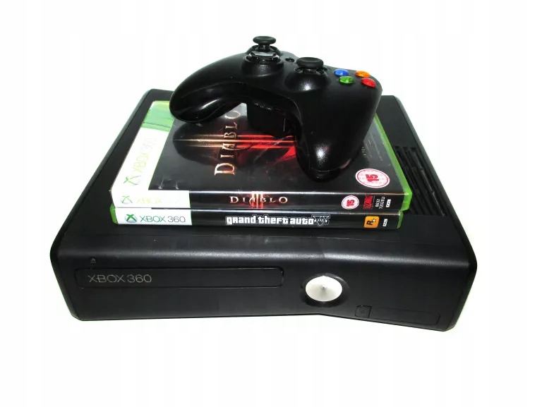 KONSOLA XBOX 360 SLIM 250 GB + PAD + 3 GRY