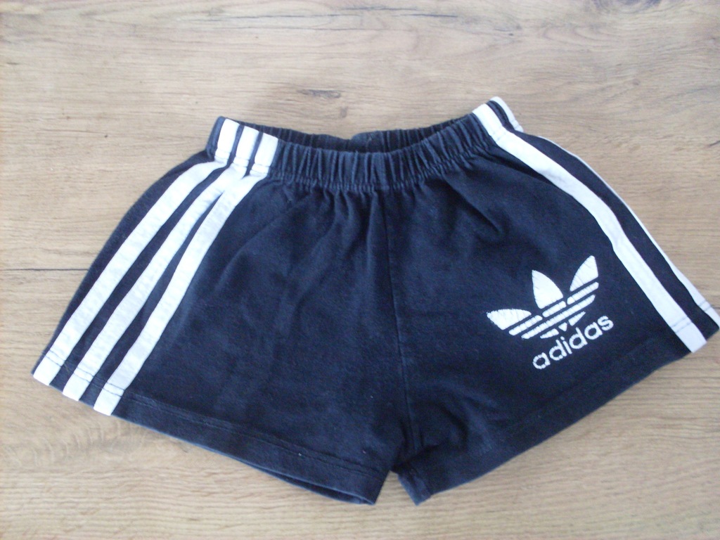 KRÓTKIE DZIECIĘCE SPODENKI / ADIDAS