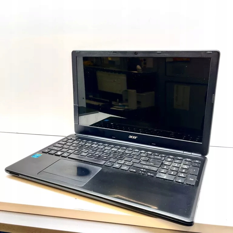 LAPTOP ACER ASPIRE E1-530 / ŁADOWARKA