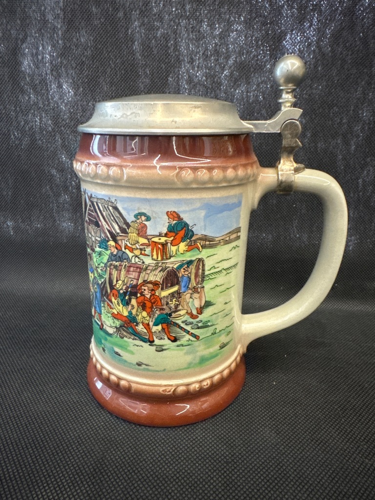 Kufel z klapką cynową