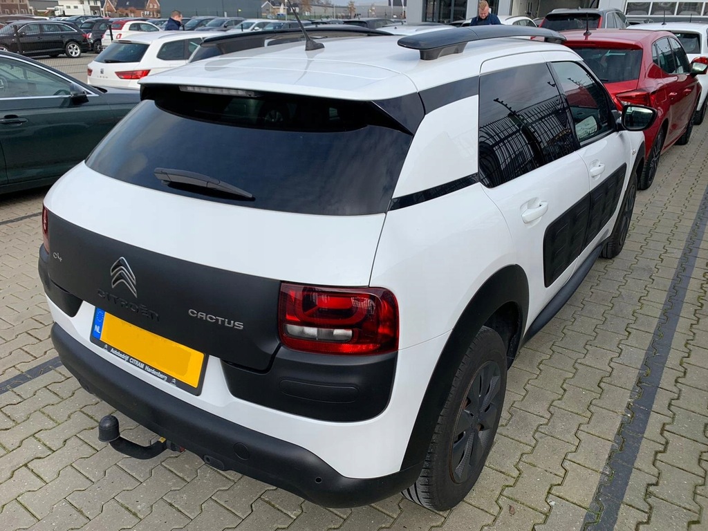 Купить Citroen C4 Cactus - безаварийный + полное дилерское обслуживание: отзывы, фото, характеристики в интерне-магазине Aredi.ru