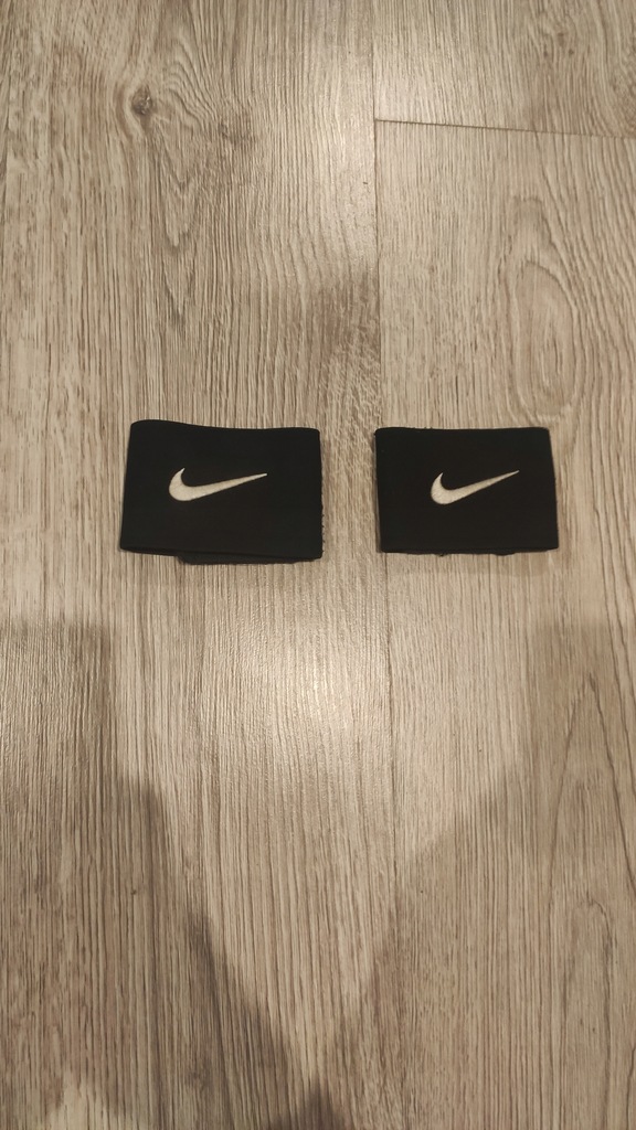 Opaski na getry Nike