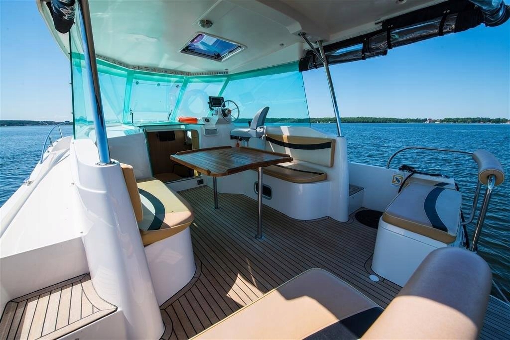 Nautika 1000 Jacht Motorowy Houseboat Barka Lodz 8145530272