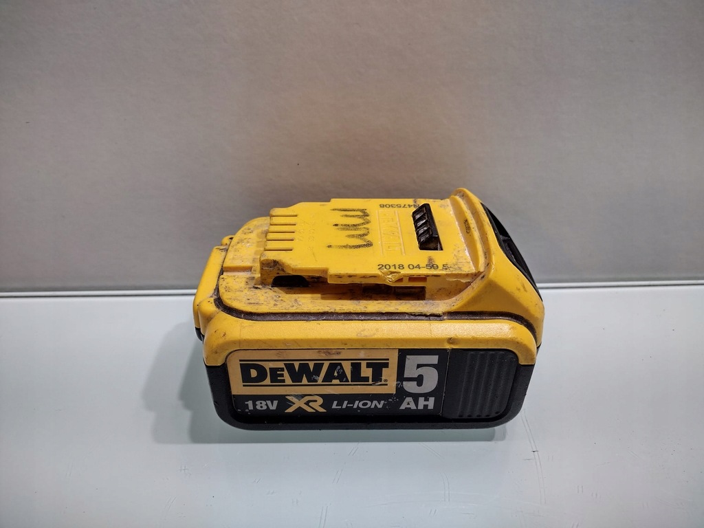 Akumulator Li-Ion DeWalt DCB184 18 V 5 Ah - 12448617163 - oficjalne ...