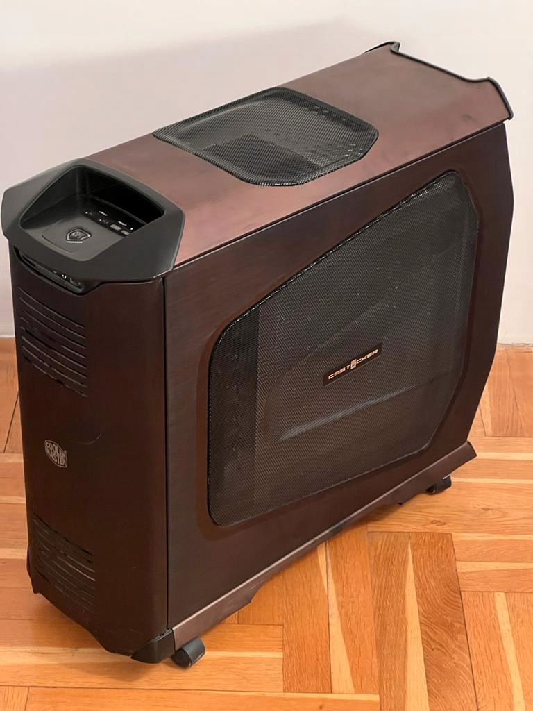 Cooler Master CM Stacker 831 legendarna buda z 06r