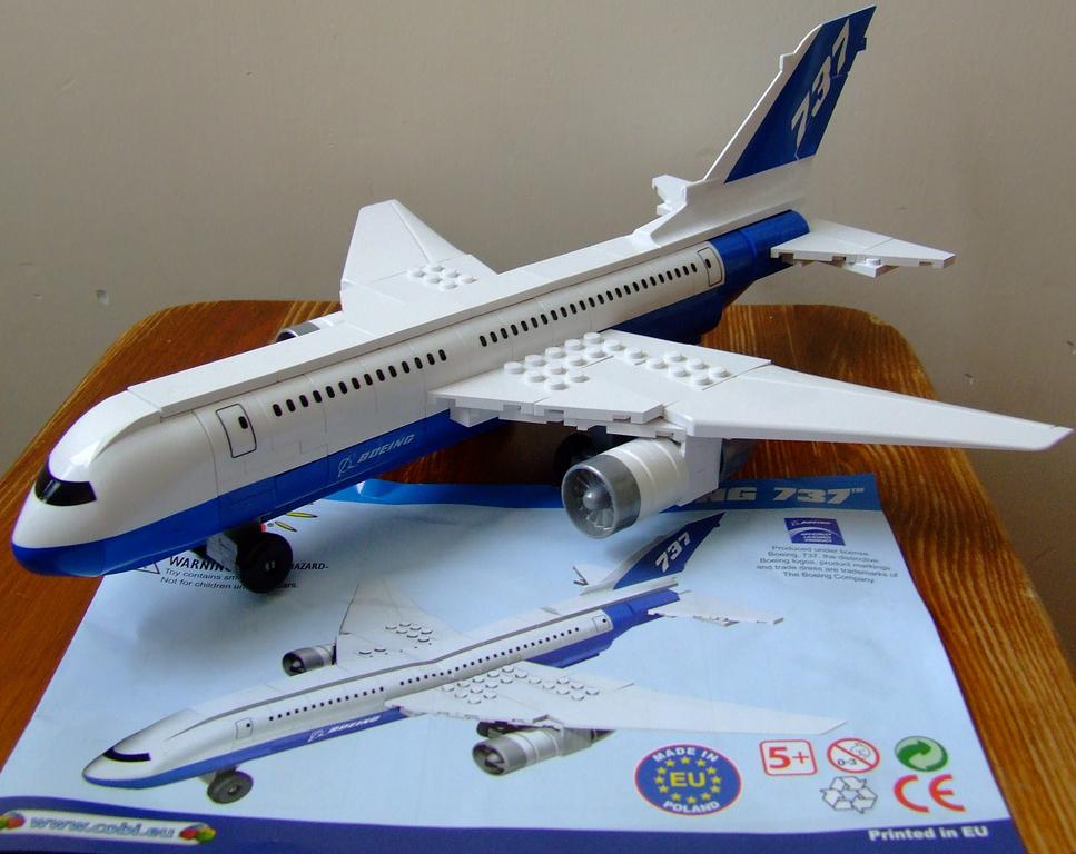 Klocki COBI jak LEGO samolot BOEING 737