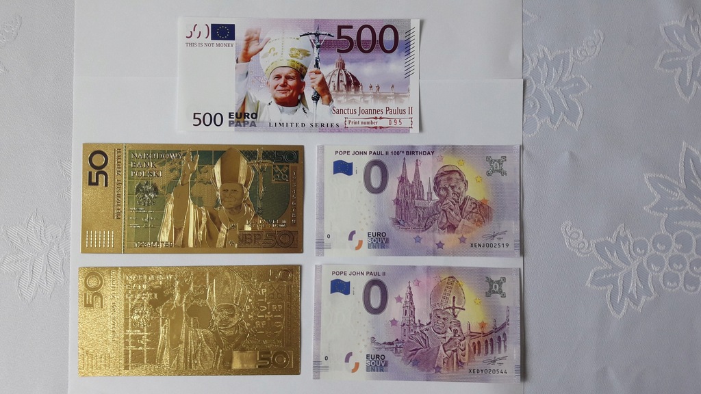 Zestaw banknotów z wizerunkiem Jana Pawła II
