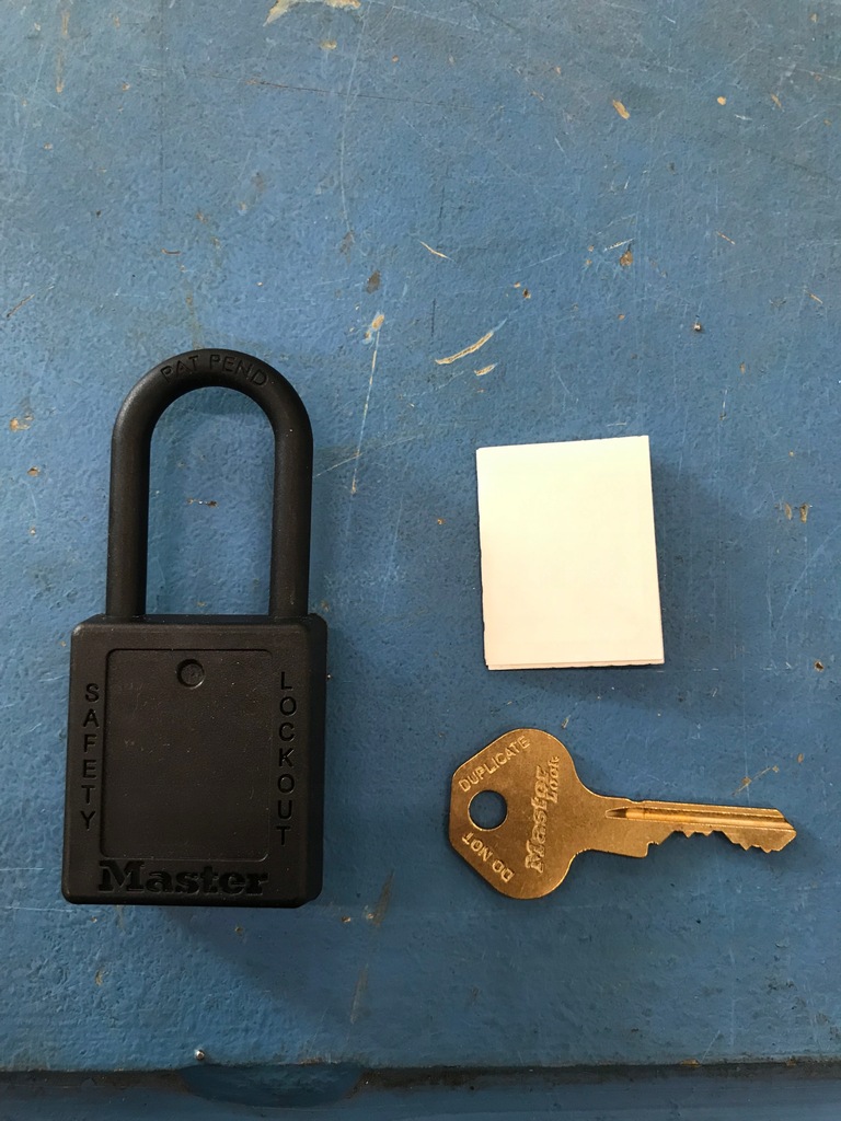 Kłódka bezpieczeństwa LOTO Master Lock 406BLK