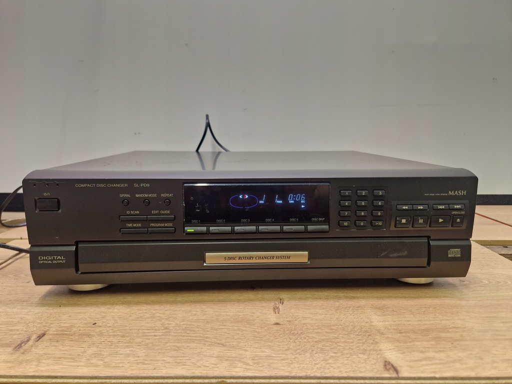 Odtwarzacz zmieniarka Technics SL-PD9 na 5 CD