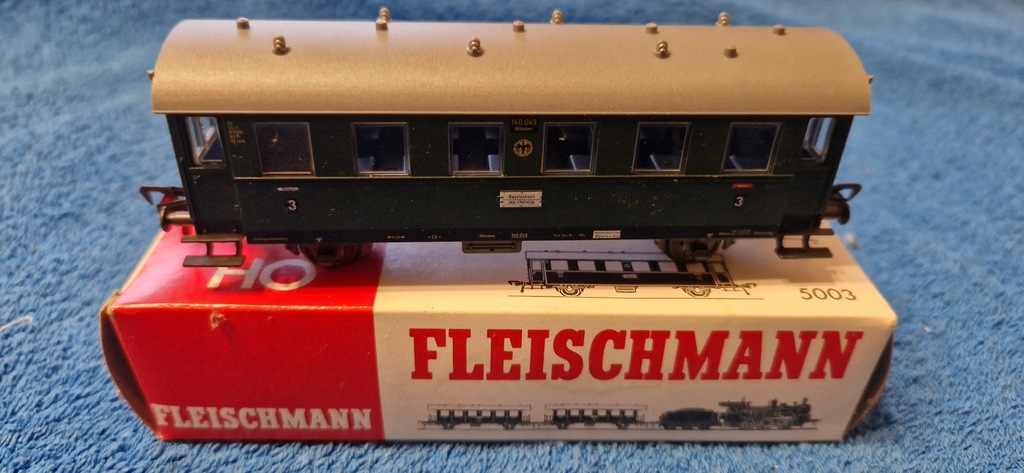 wagon fleischmann H0 1/87 5003