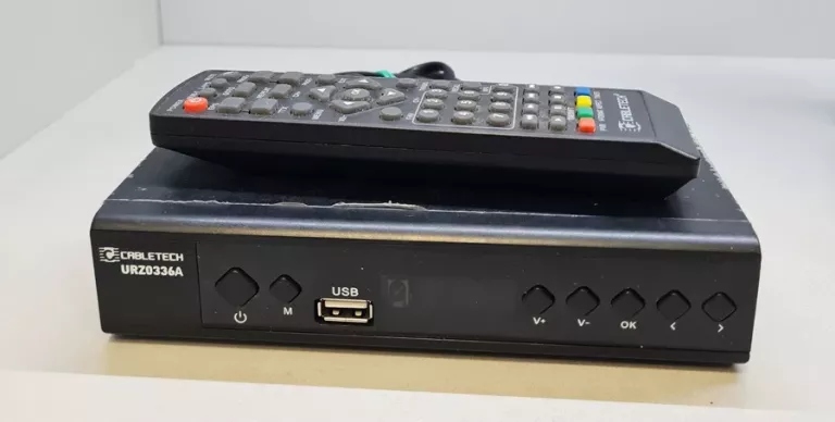 DEKODER DVBT-2 CABLETECH ZESTAW