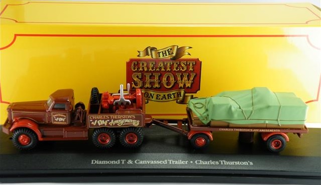 Ciężarówka Diamond T & Canvassed Trailer
