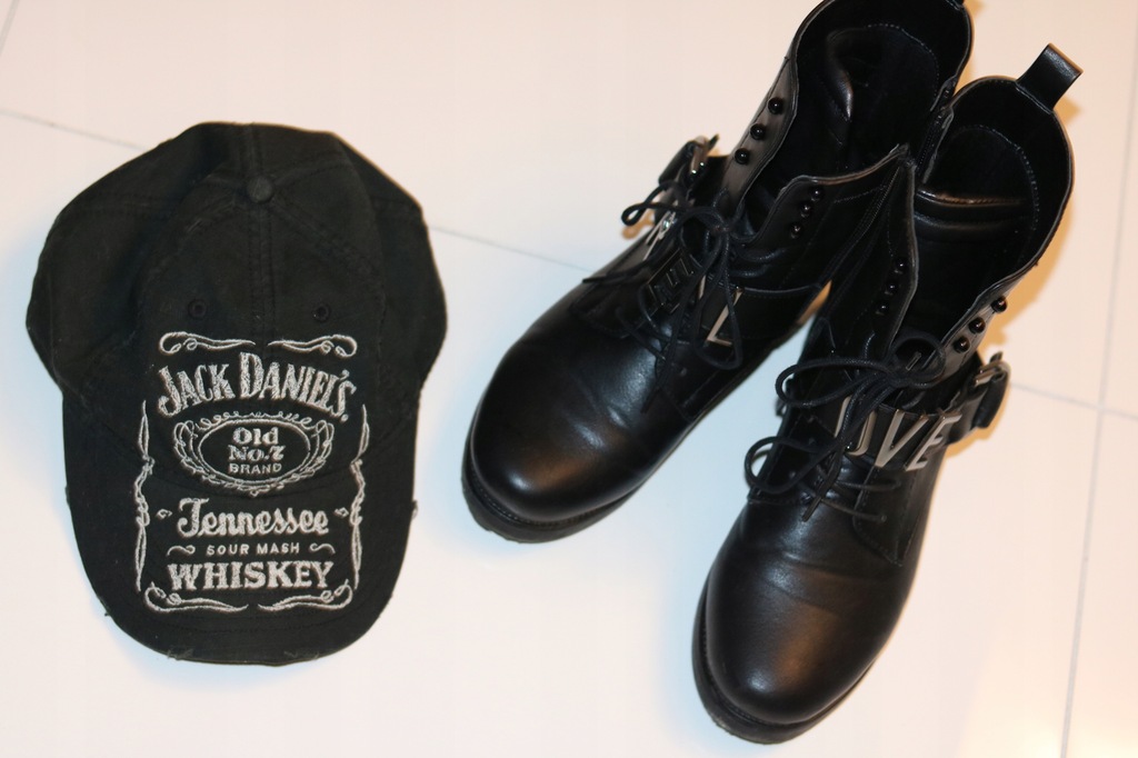kultowa grafit Jack Daniels postarzana jak nowa