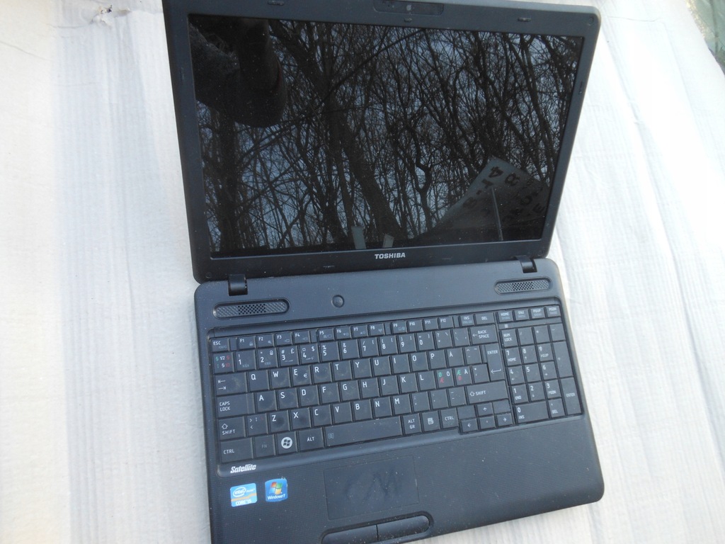 Laptop Toshiba Satelite C660-2PP uszkodzony