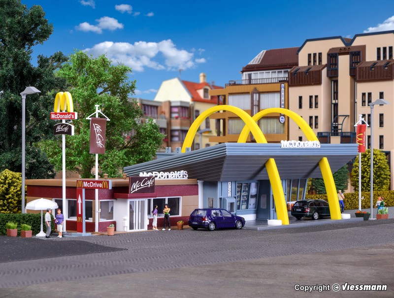 Vollmer-43635 H0: Restauracja McDonald's z McCafé