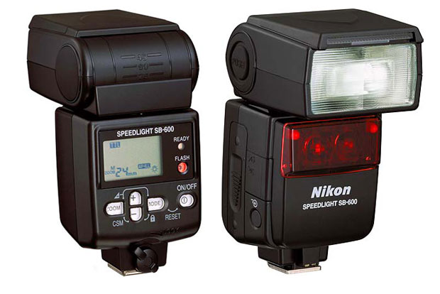 Lampa Nikon SpeedLight SB-600 TTL LP30